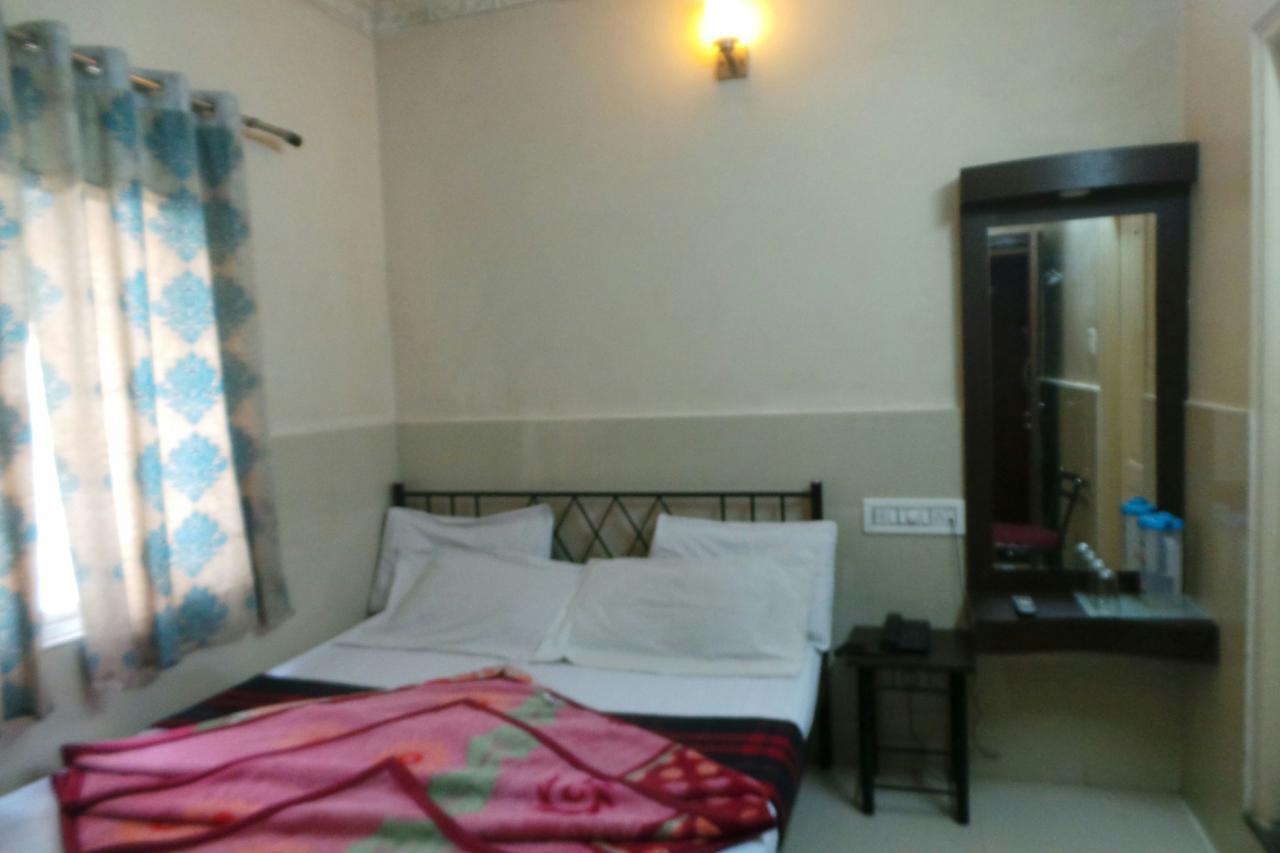 Hôtel Manjusri Paradise à Bangalore Extérieur photo