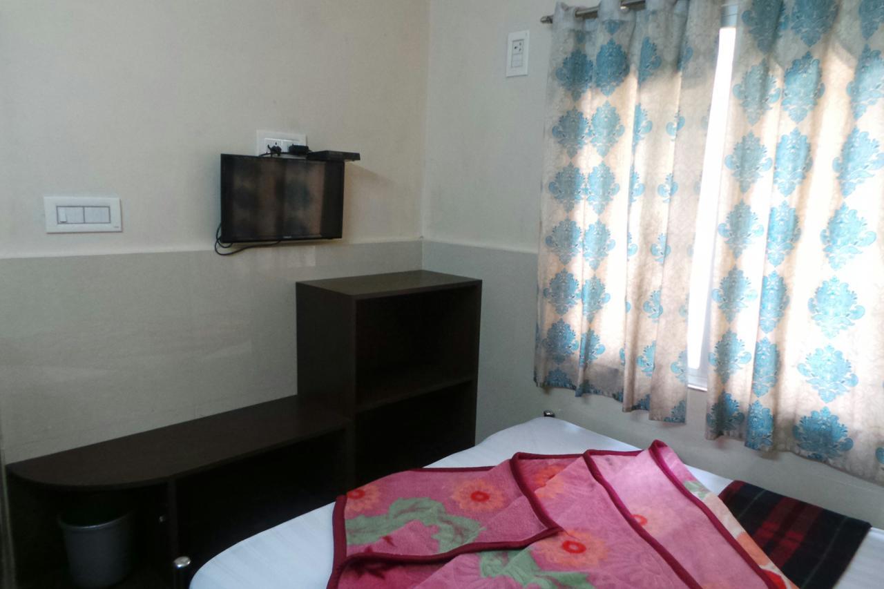 Hôtel Manjusri Paradise à Bangalore Extérieur photo